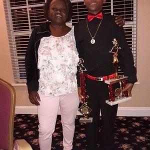 Meet your Posher, Lavette